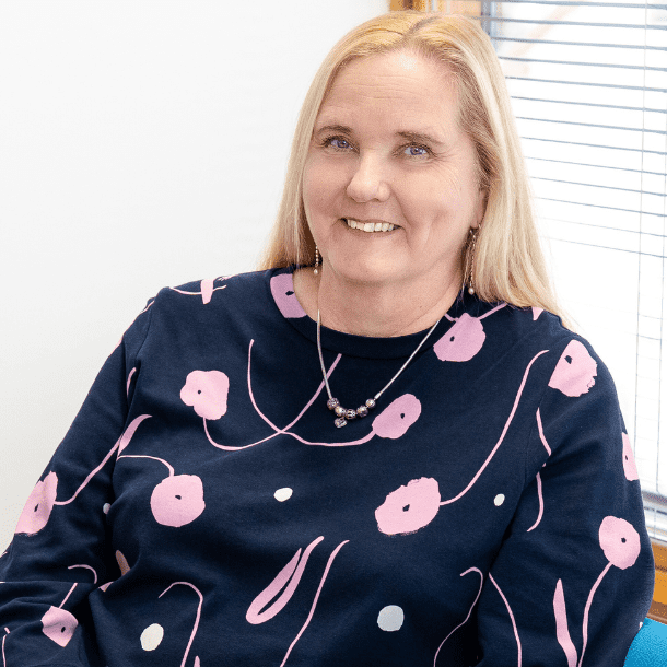 Henkilökuva psykiatrisesta sairaanhoitajasta Sari Lindbergistä | Neuronovum Oy